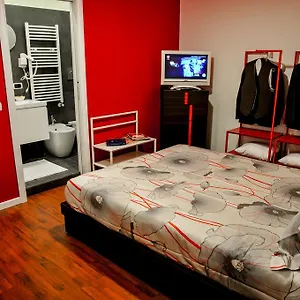 Eva E Diabolik Design Centro Appartamento Milano
