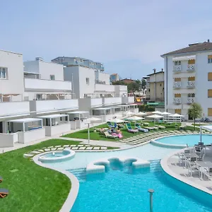 Marina & 4 Stelle S , Каорле Италия